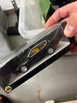 Lotus Elite od výrobcu Spark