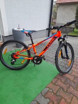 Predam spickovy detsky bicykel zn.CUBE velkost 24 odlahceny