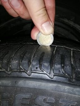 Gumy letne 175/65/R15 Bridgestone