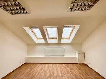 Priestory s umývadlom – 16 m2 – Moyzesova ul., Košice