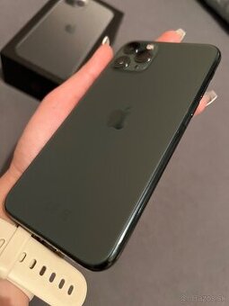 iPhone 11 pro Midnight green