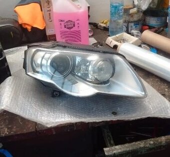 xenon bi-xenon pravy vw passat b6 svetlo prave 08-