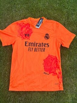 Real Madrid Y-3 x adidas, veľkosť L.