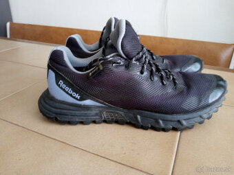Panske bezecke Gore-Texove botasky Reebok.