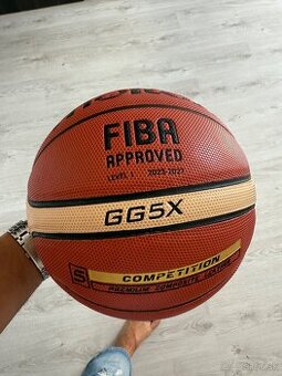 Predám 2 basketbalové lopty.