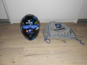 Predam krasnu novu moto prilbu znacky SHARK SPARTAN GT REPL