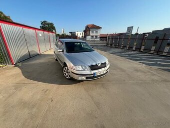 škoda octavia 2