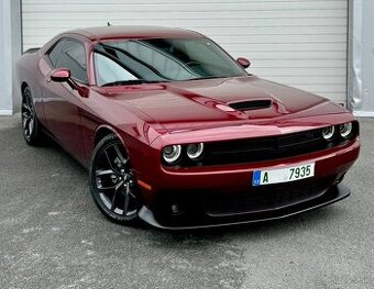 DODGE CHALLENGER 5.7 HEMI AUTOMAT – 2021 – 280 kW