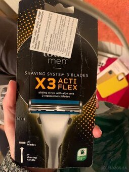 Holiaci strojček pánsky