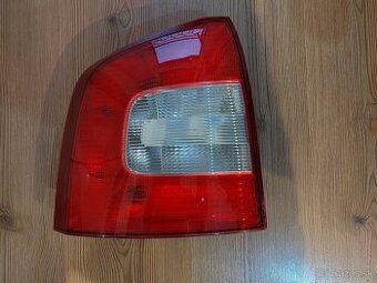 Octavia 2 combi ľavé zadné svetlá - 1