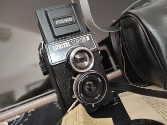 Starý fotoaparát Lubitel 166B