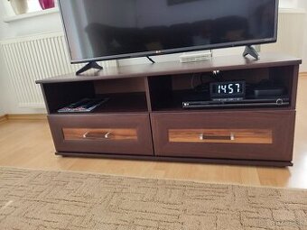 Darujem TV stolík