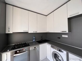 SEVER - BOŽENY NEMCOVEJ 1 IZBOVÝ BYT 40 M2 PO REKONŠTRUKCII,