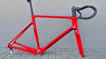 Predám novy carbonový ramový set Colnago V4Rs-Di2