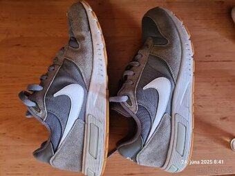 Nike nightgazer