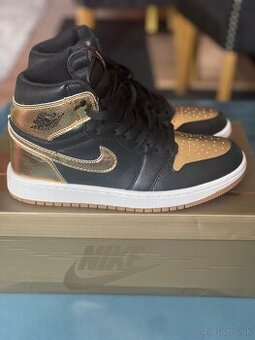 Nike Air Jordan 1 Gold&Black
