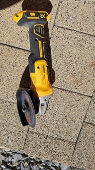 Dewalt uhlova bruska DCG405