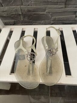 Guess v.38