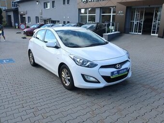 Hyundai i30 HB 1.4i 73kW KLIMA TAŽNÉ 1MAJITEL ČR
