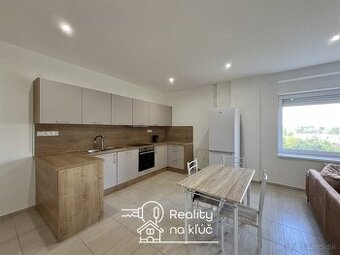 Na prenájom elegantný zariadený 2,5-izbový byt pri stanici
