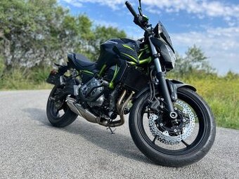 Kawasaki Z650 - 1