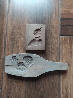 Staré medovnikové formy sliepka a vojak z 1. Vojny