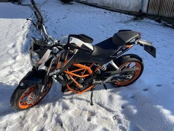 KTM Duke 390