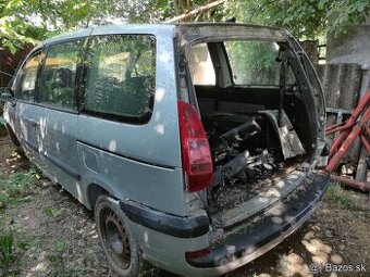 Rozpredám Peugeot 807