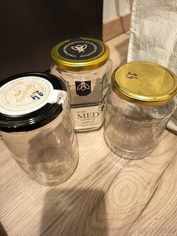 Darujem sklenene flase na med/zaváranie