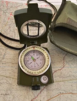 Predám vojenský kovový kompas