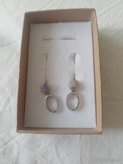 Strieborné náušnice napichovacie