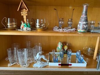 Predám retro balík skla a keramiky zo 70.–80. rokov.  Balík