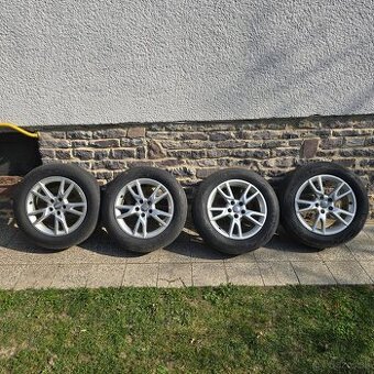 Kolesá R17, ET33, 6,5J (original audi Q3)