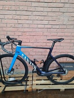Cestný bicykel Canyon Aeroad cf sl disc 8.0   "L"  Zlacnen