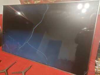 Samsung UE55TU7172U časti