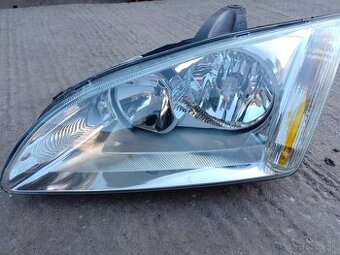 Predám predné ľavé svetlo na Ford focus mk2