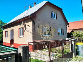 Zachovalý dom s krásnym pozemkom v obci Svinná na predaj