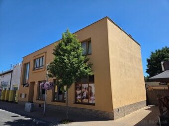 Polyfunkčný objekt v širšom centre Lučenca
