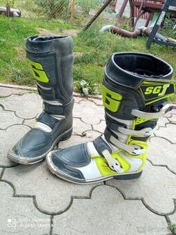 Predám Motocross čižmy gaerne
