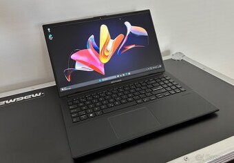 Asus Vivobook GO/Notebook/4GB RAM DDR5/128GB NvMe SSD/InteHD