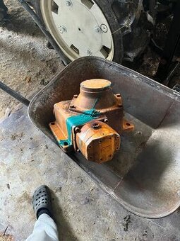 Hydromotor s prevodovkou