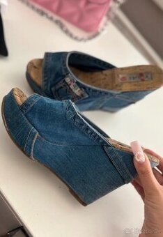 Letne topánky má opätku / sandale