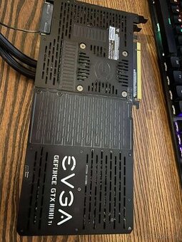 EVGA GeForce GTX 1080 Ti AIO voda FTW3