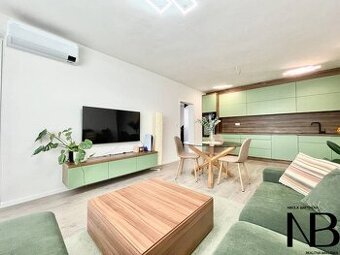 Na predaj štýlový 2-izbový byt s loggiou a parkovaním – TN, 