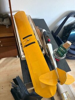 Predám lietadlo na dialkove ovladanie bez baterky