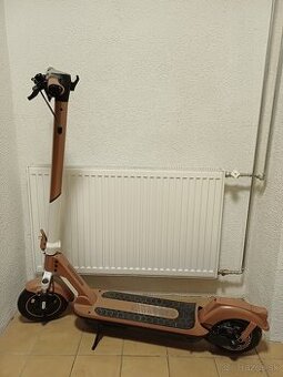 Elektrokolobežka Urbis U8