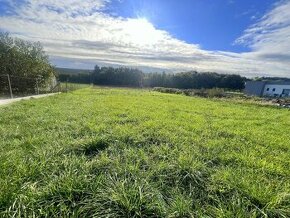 PREDAJ pozemok 556m² Otrhánky - 1