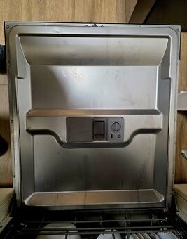 Vstavaná umývačka riadu zn. TEKA