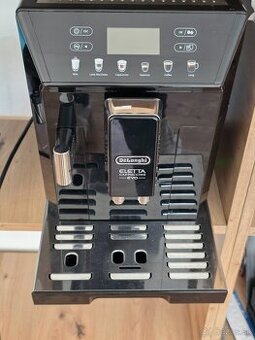 DELONGHI ECAM 46.860 B Kavovar