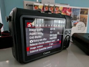 Canon EOS M - TOP stav